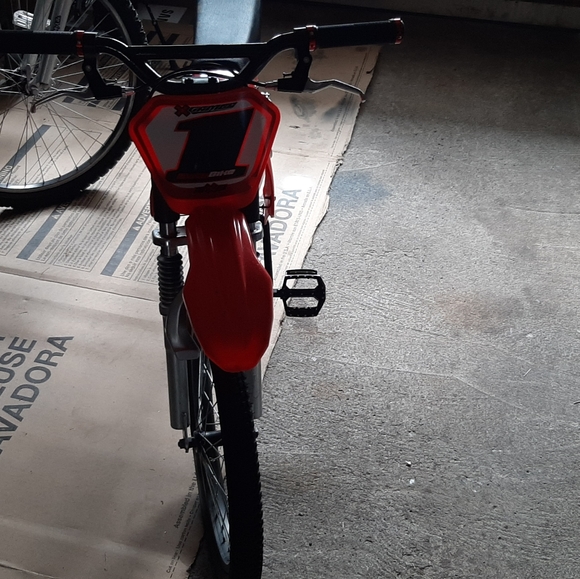 Bycicle dirt bike - Picture 3 of 5